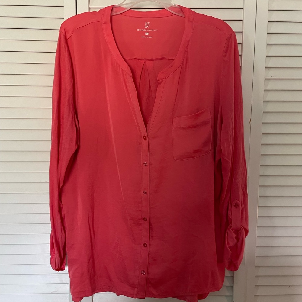 NY & Co coral in color blouse